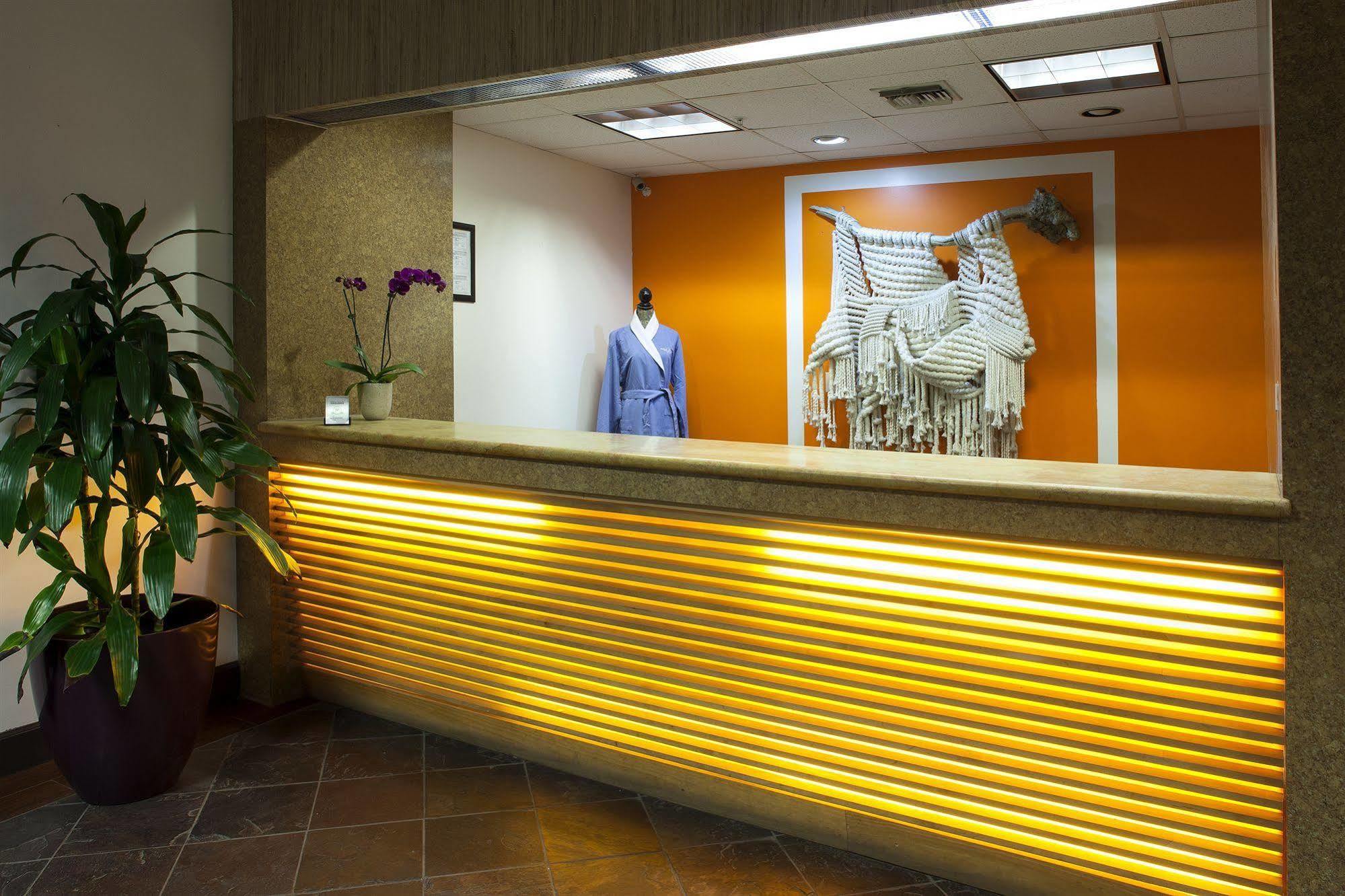 Aqua Soleil And Mineral Water Hotel