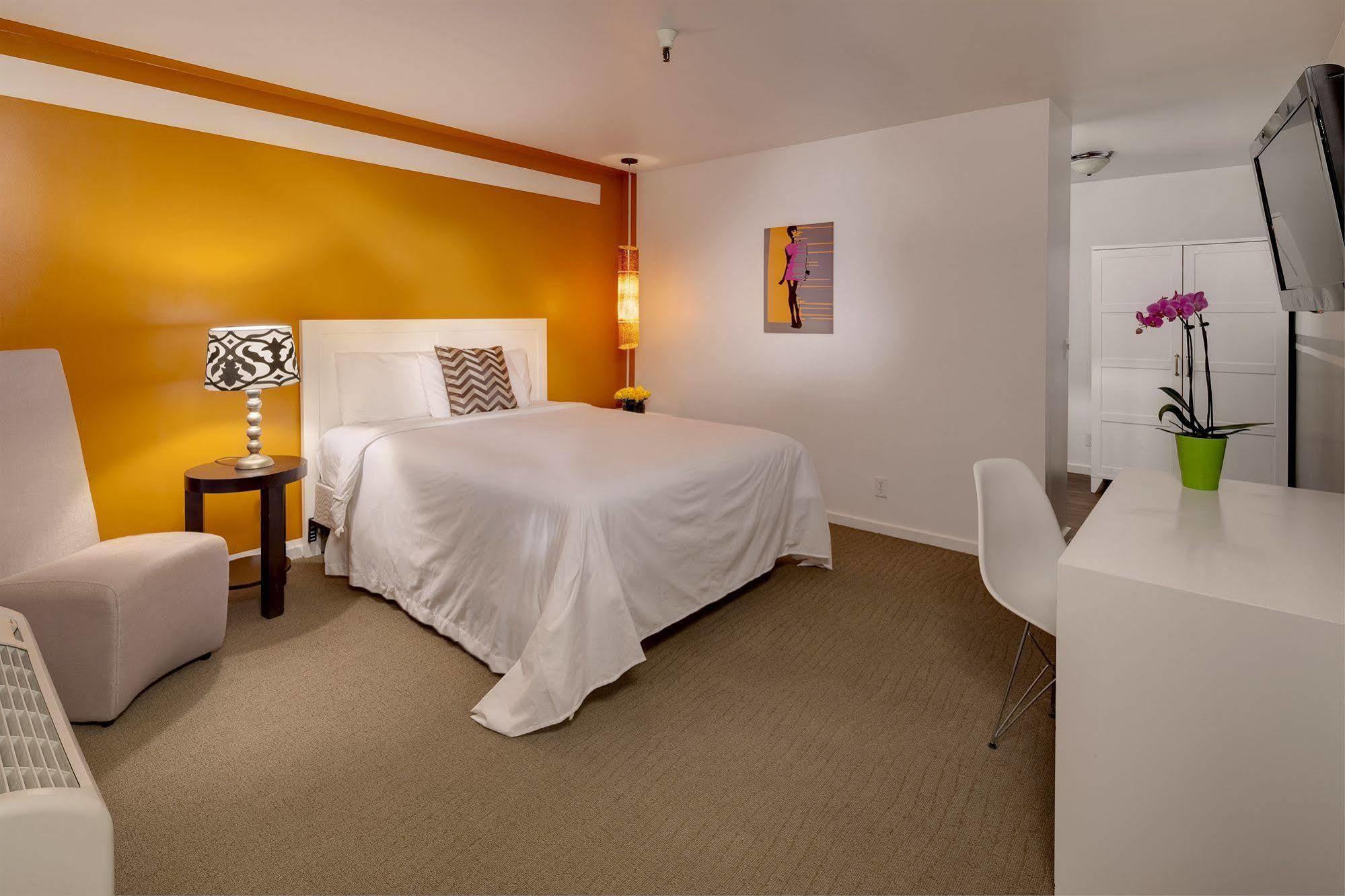 Aqua Soleil And Mineral Water 4*